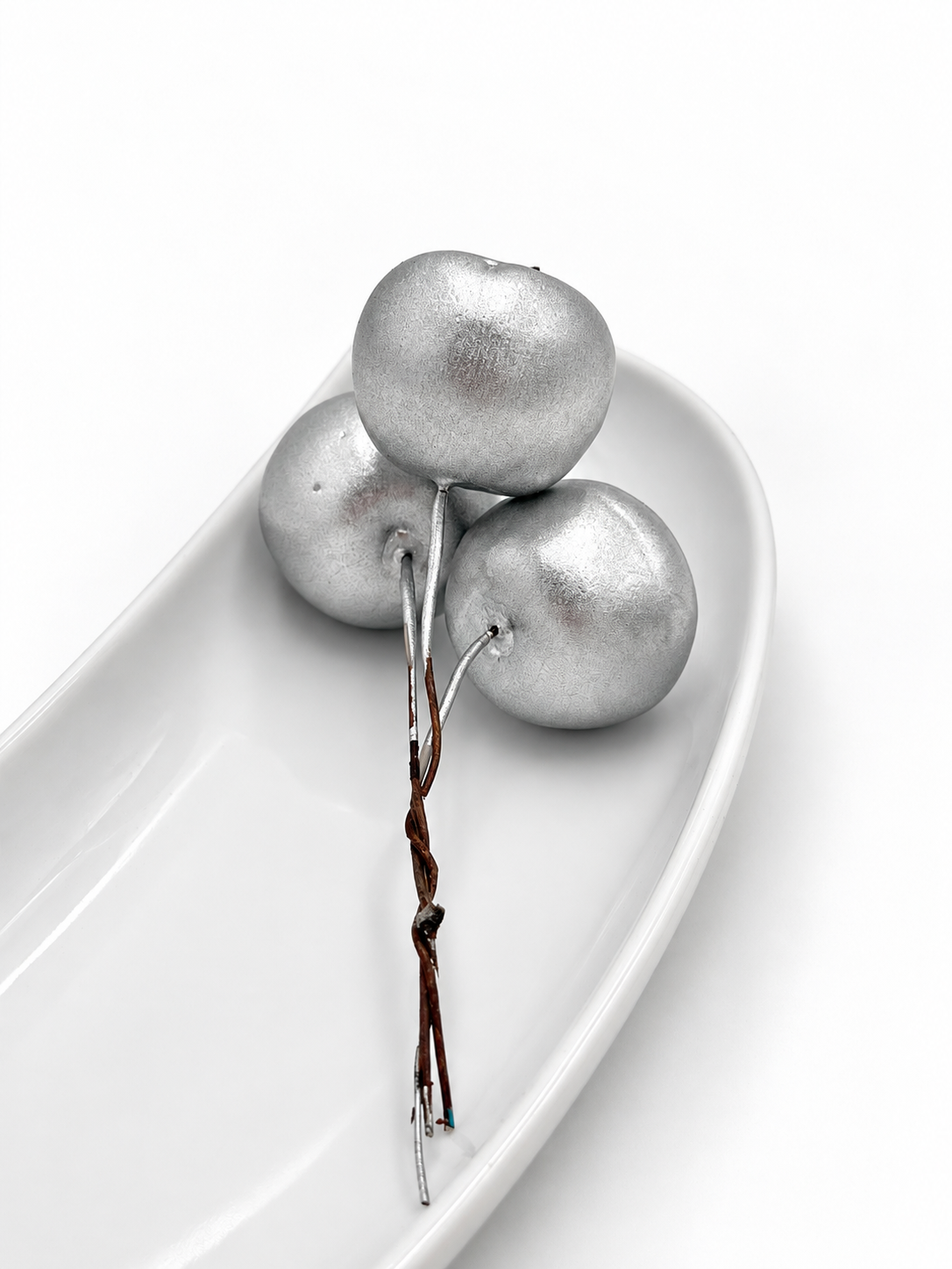 Mini-Äpfel silber am Draht ø 3cm
