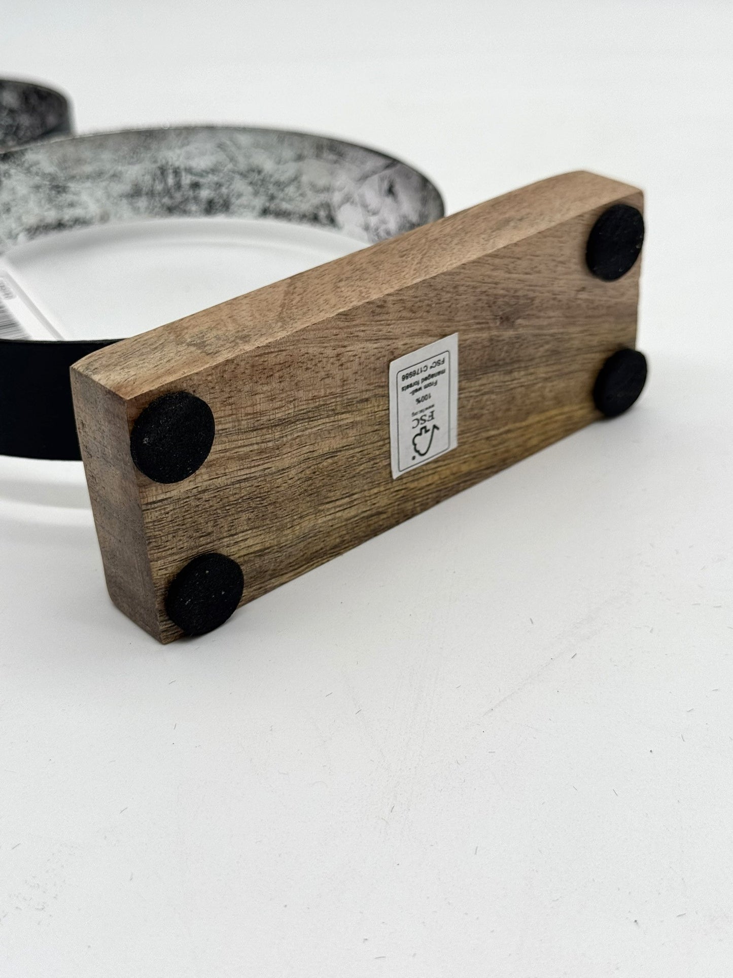 Osterhase Metall mit Holz Standfuß 37 cm