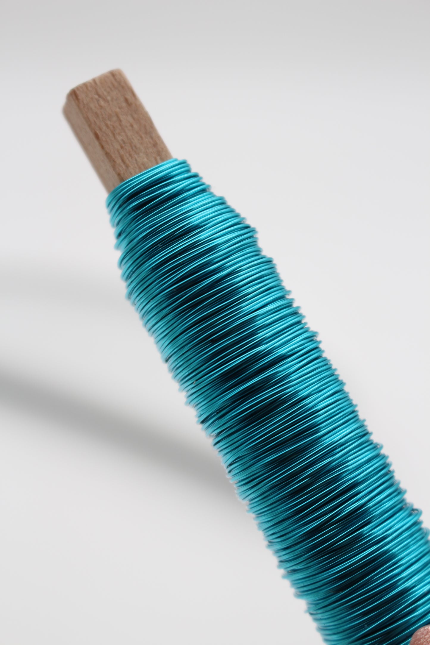 Draht auf Holzspule 100 Gramm türkis