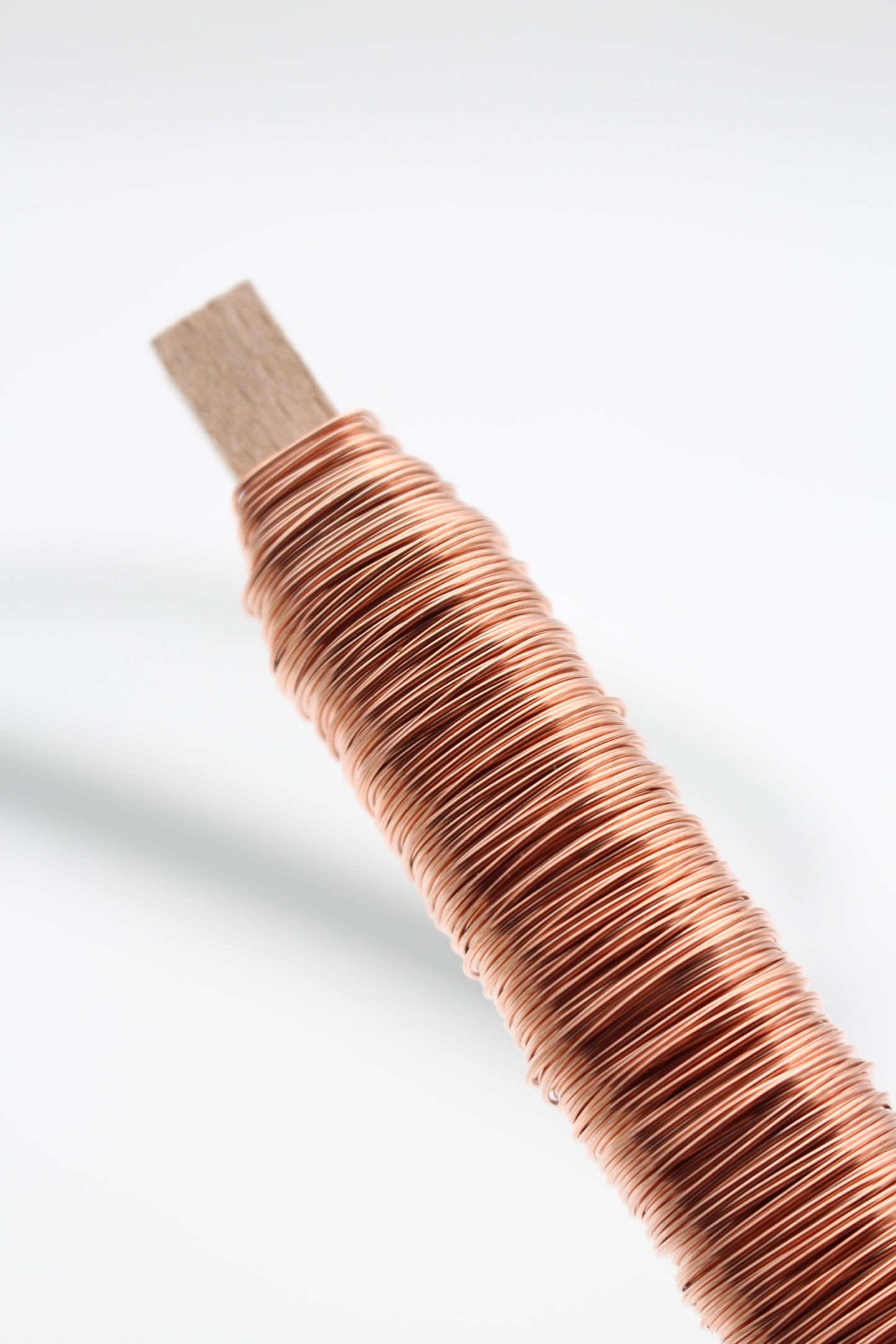 Draht auf Holzspule 100 Gramm apricot lachs