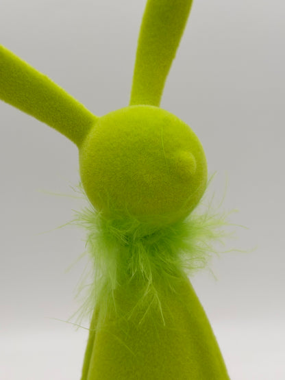 Kantenhocker Osterhase grün 36 cm beflockt sitzend 1 Stück