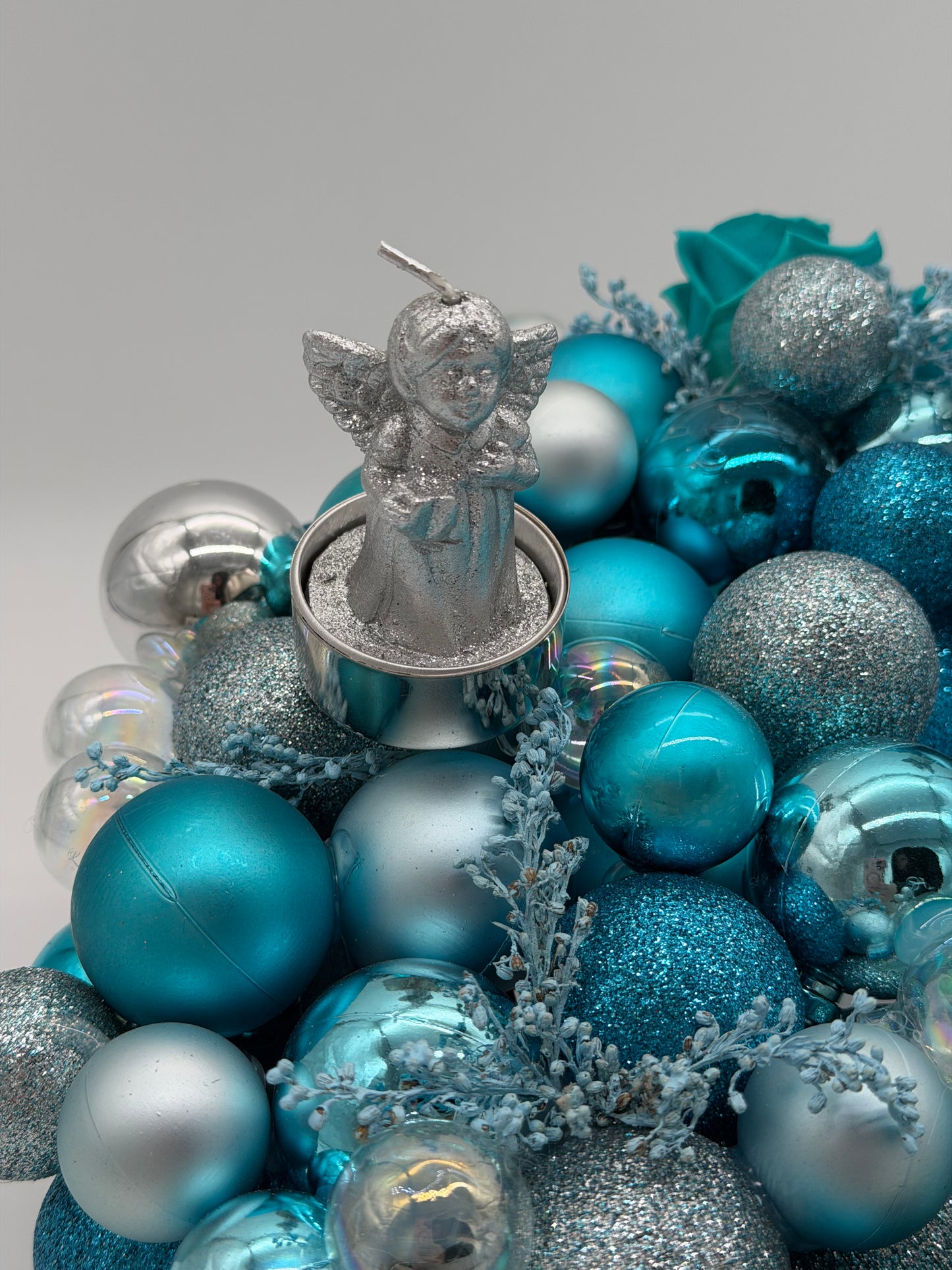 Adventskranz haltbar blau türkis Kugeln 30 cm