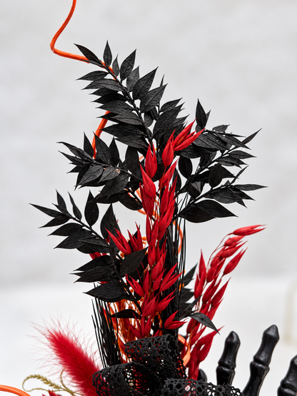 Halloween-Gesteck auf Holzscheibe Schwarz/Orange/Rot ca. 27 cm Höhe