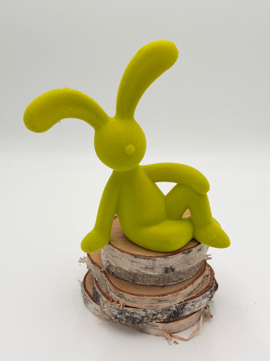Hase sitzend hellgrün beflockt Ostern Frühling 20 cm