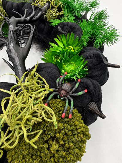 Halloween-Kranz „Dark Forest“ Schwarz & Grün mit Skelett Ø 30 cm