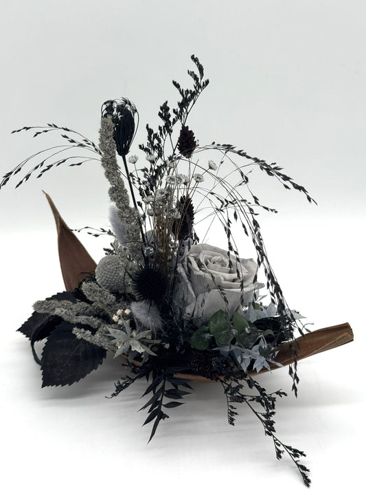 Schiffchen mit Infinity Rose schwarz grau