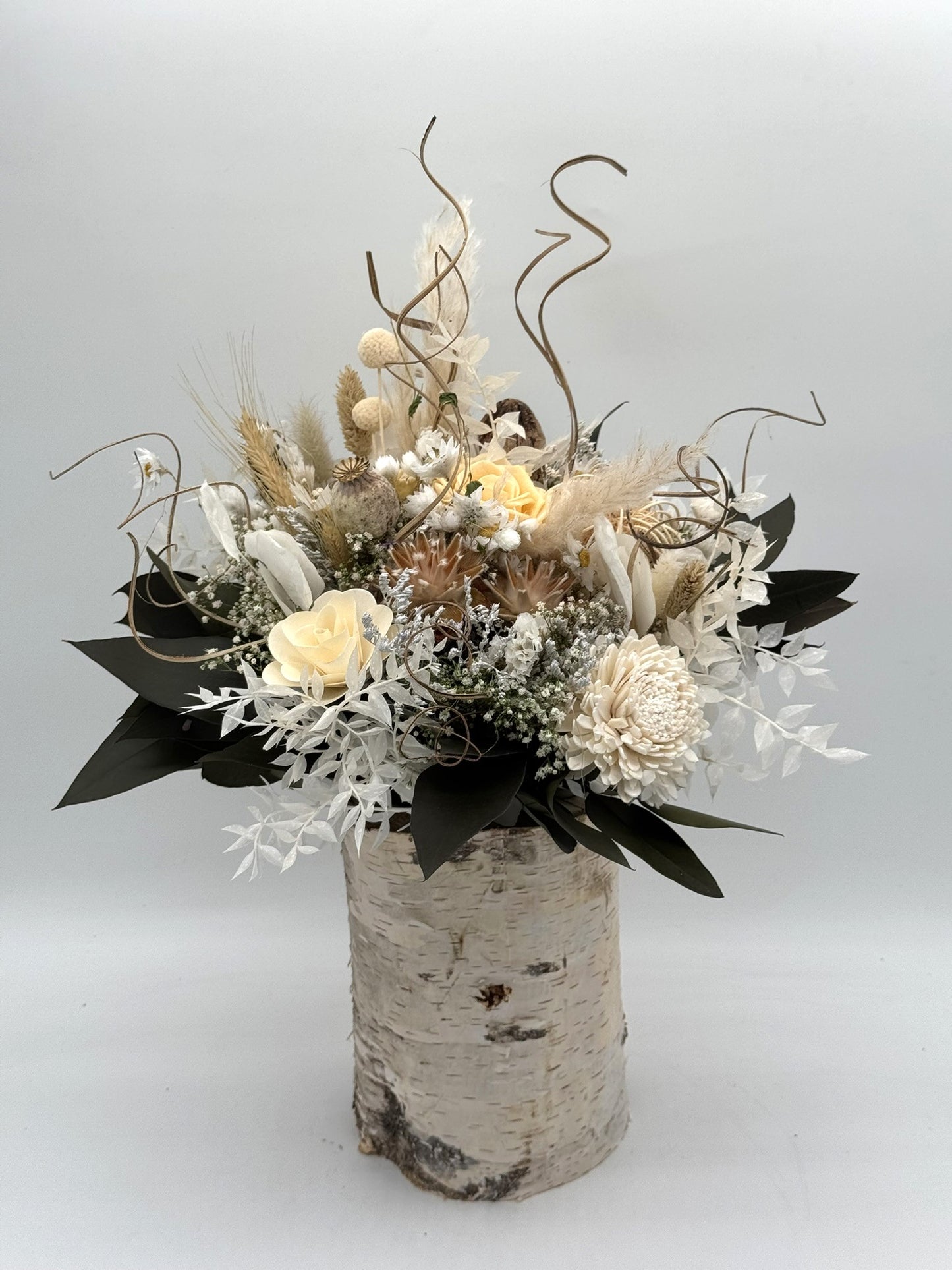 Trockenblumenstrauß beige